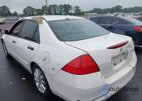 2007 Honda Accord 2.4 Vp z USA, uszkodzony, nr VIN 1HGCM56147A074669